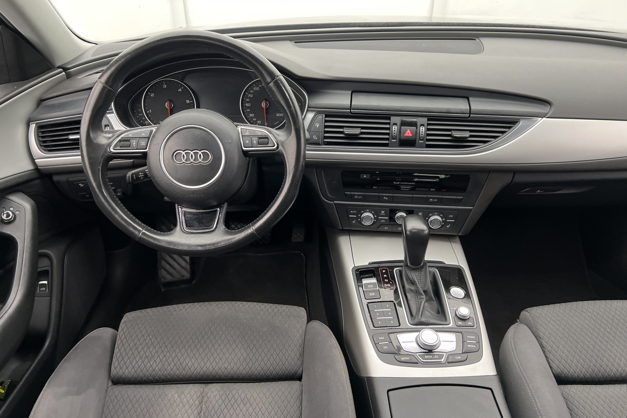 Audi A6 2.0 TDI 190hk Sport Edition Sensorer Drag Välservad