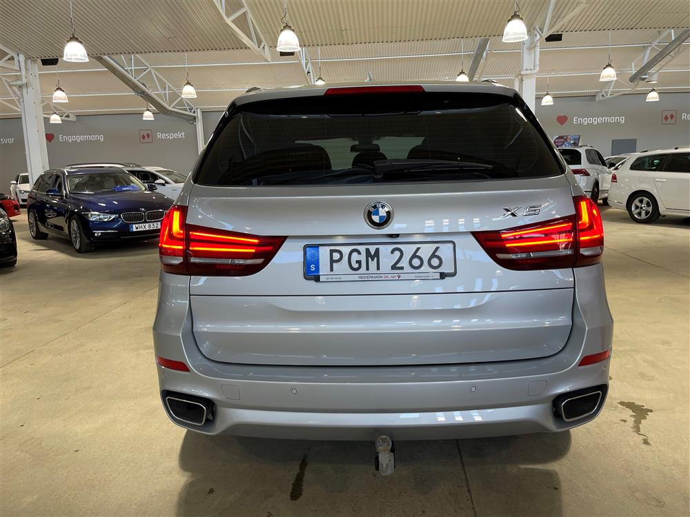 BMW X5 xDrive30d 258hk M-Sport D-Värm Skinn Pano H/K HUD GPS