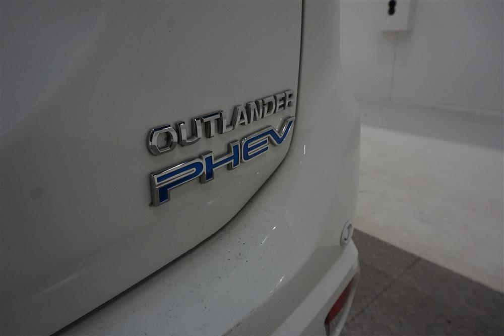 Mitsubishi Outlander 2.4 Plug-in Hybrid 4WD (136hk)