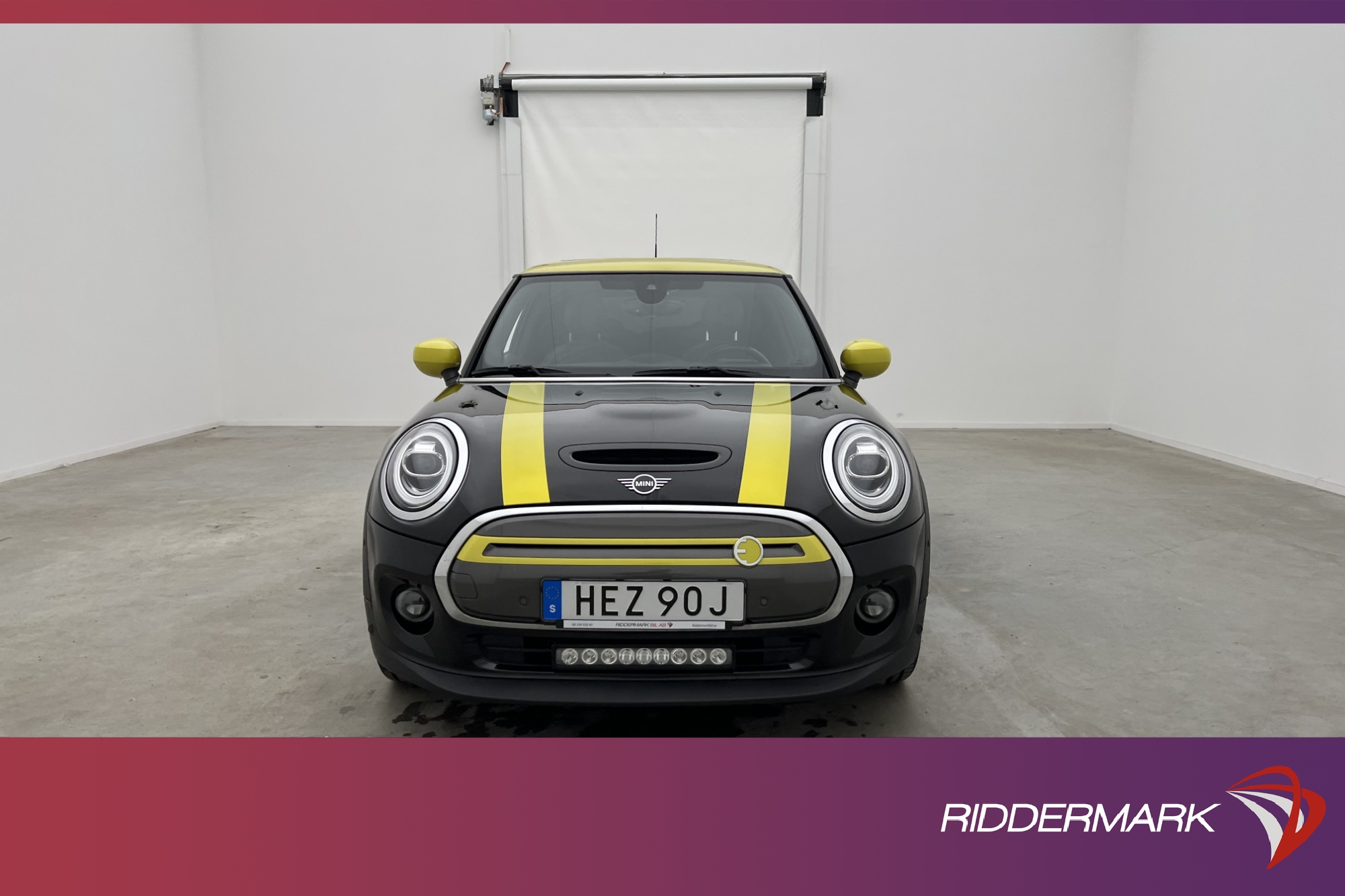 MINI Cooper SE 32.6 kWh 184hk Maximise Pano HUD Kamera Skinn