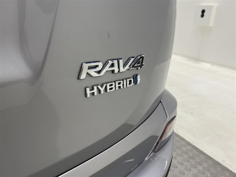Toyota RAV4 2.5 HSD 197hk AWD Backkamera 2 Brukare 0,49L/mil