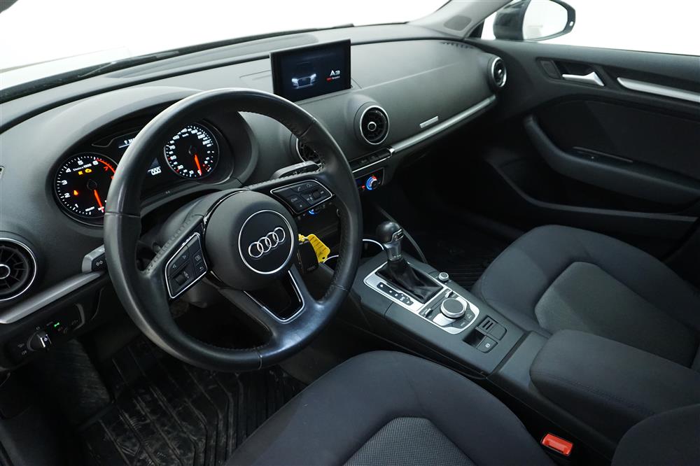 Audi A3 1.5 TFSI Sportback 150hk Adaptiv Välservad PDC 