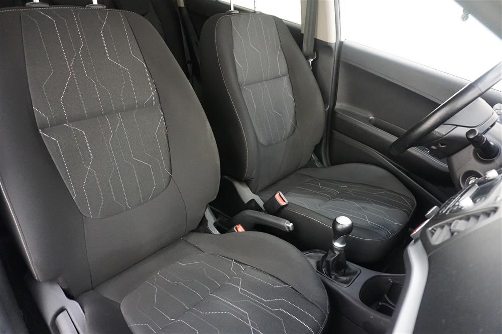 Kia Picanto 1.0 69hk GLS Rattvärme Isofix Bluetooth Nyservad