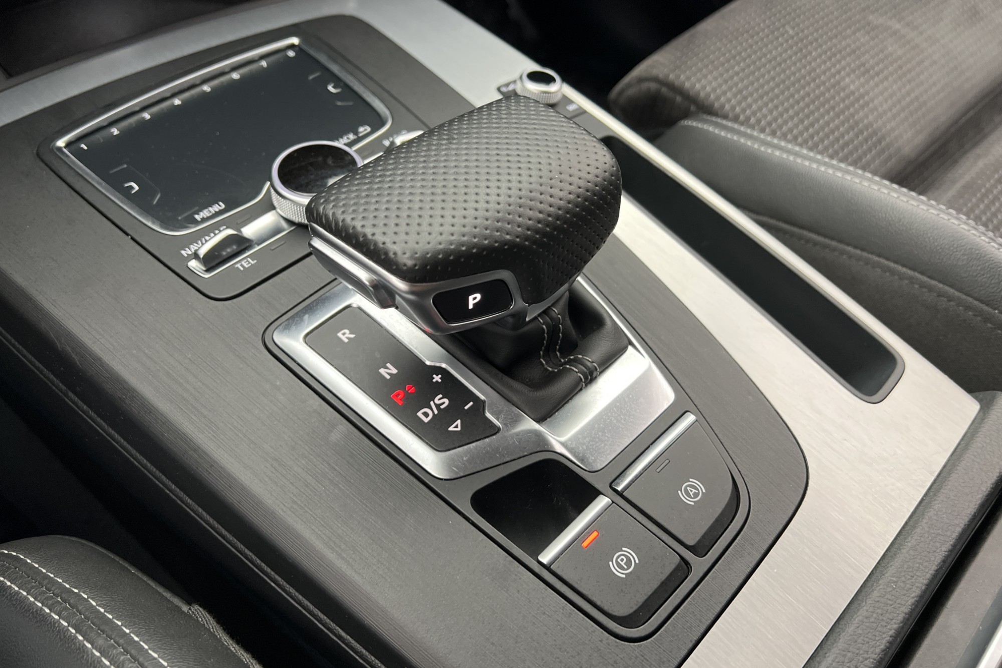 Audi Q5 45 TDI Q 231hk S-Line Cockpit B&O Värm MATRIX Drag