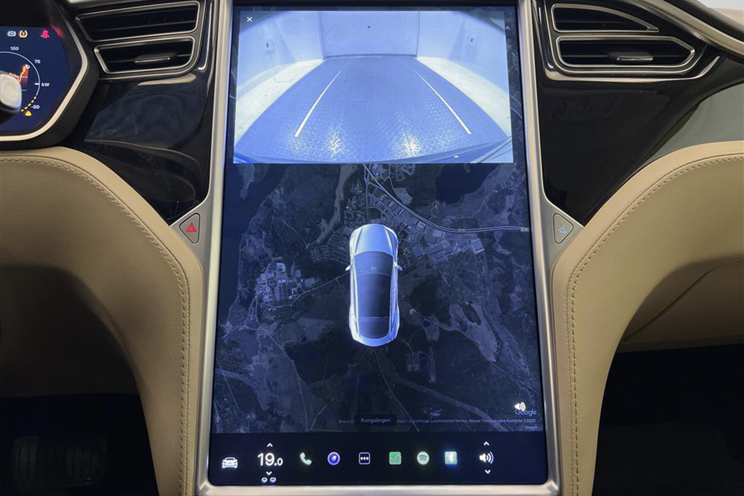 Tesla Model S 85 367hk Panorama Navigator Autopilot