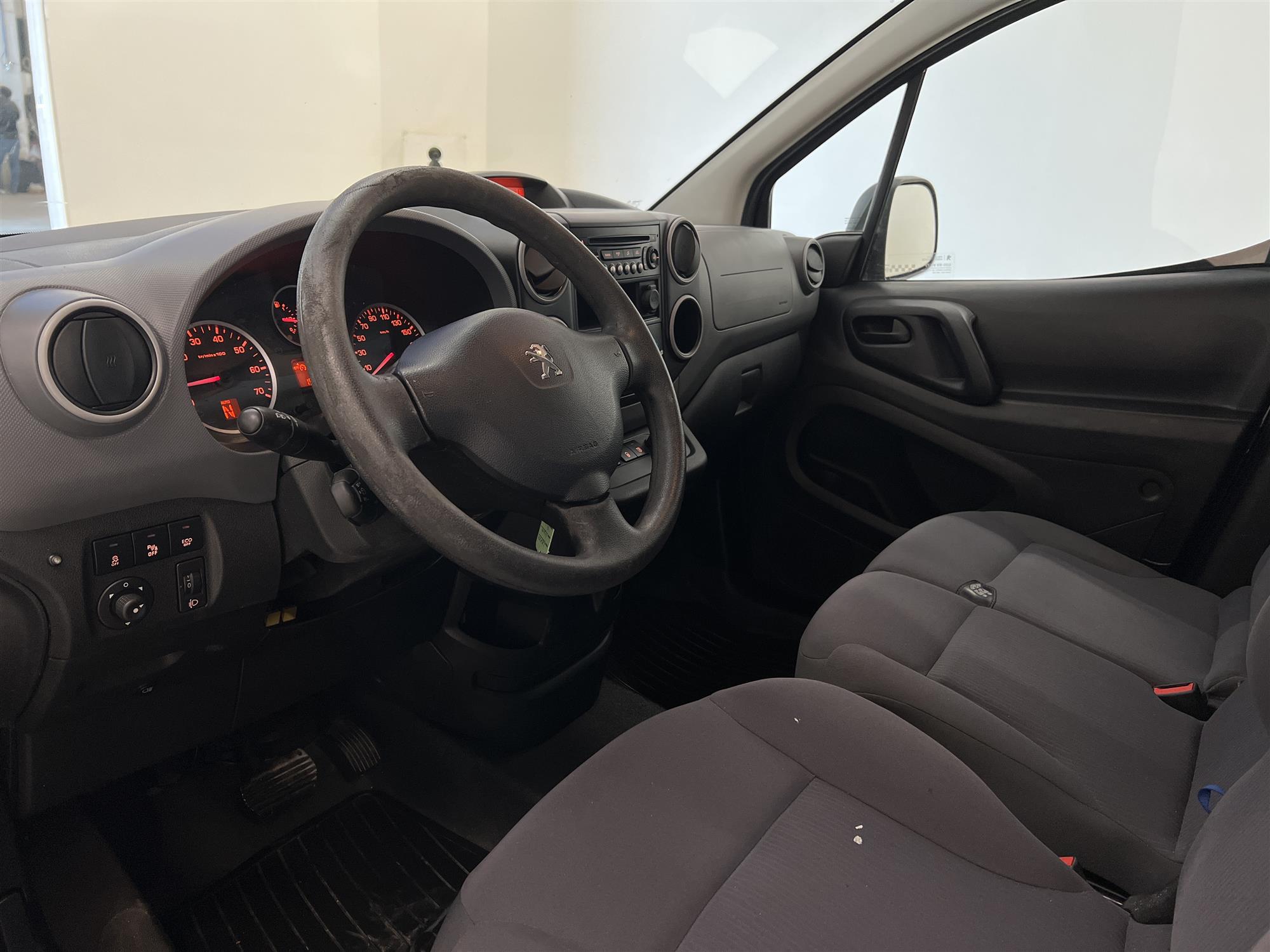 Peugeot Partner 1.6 HDi L2 Aut Drag 3-sits Nyservad  