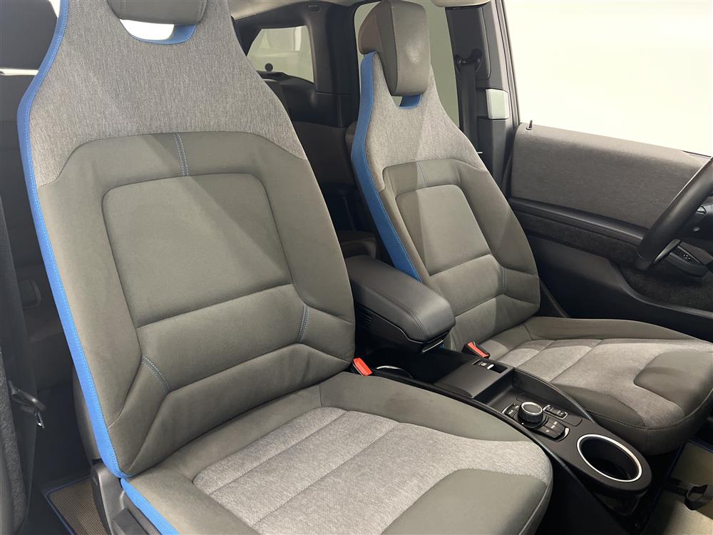 BMW i3 60Ah 170hk Comfort Snabbladdning Värmepump Nyservad