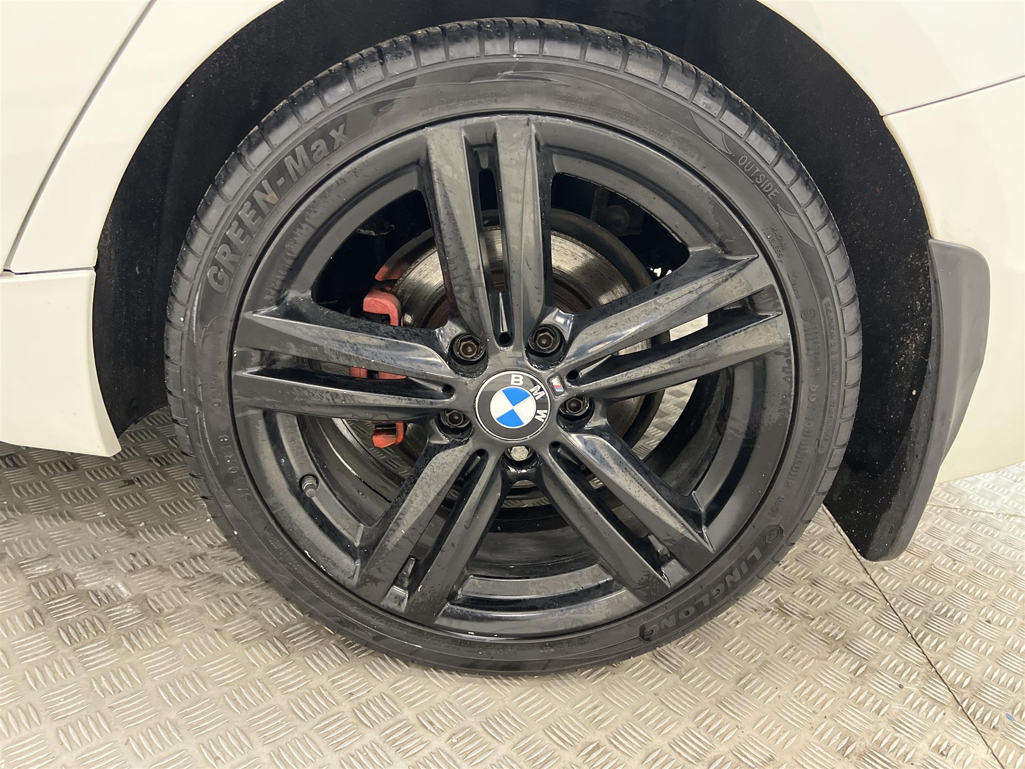 BMW 116i 136hk M Sport P-sensorer Nyservad 0.55l/mil