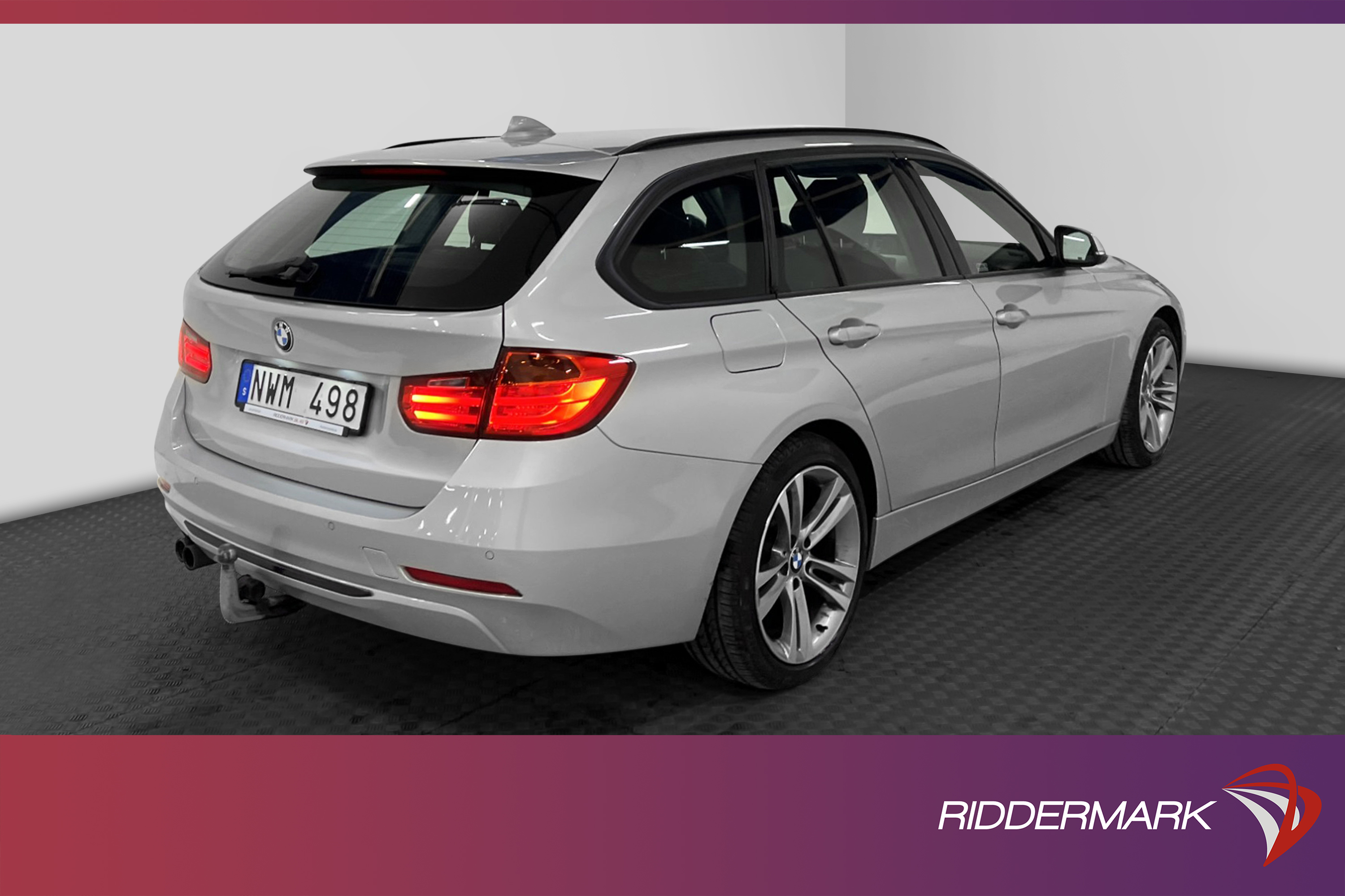 BMW 328i xDrive Touring Sport line Dragkrok Skinn 245hk