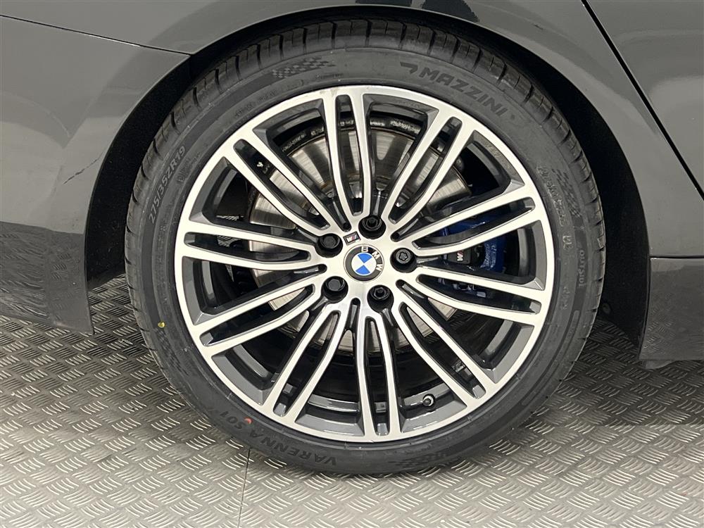 BMW 530d xDrive 265hk M Sport Innovation Se Utrustning