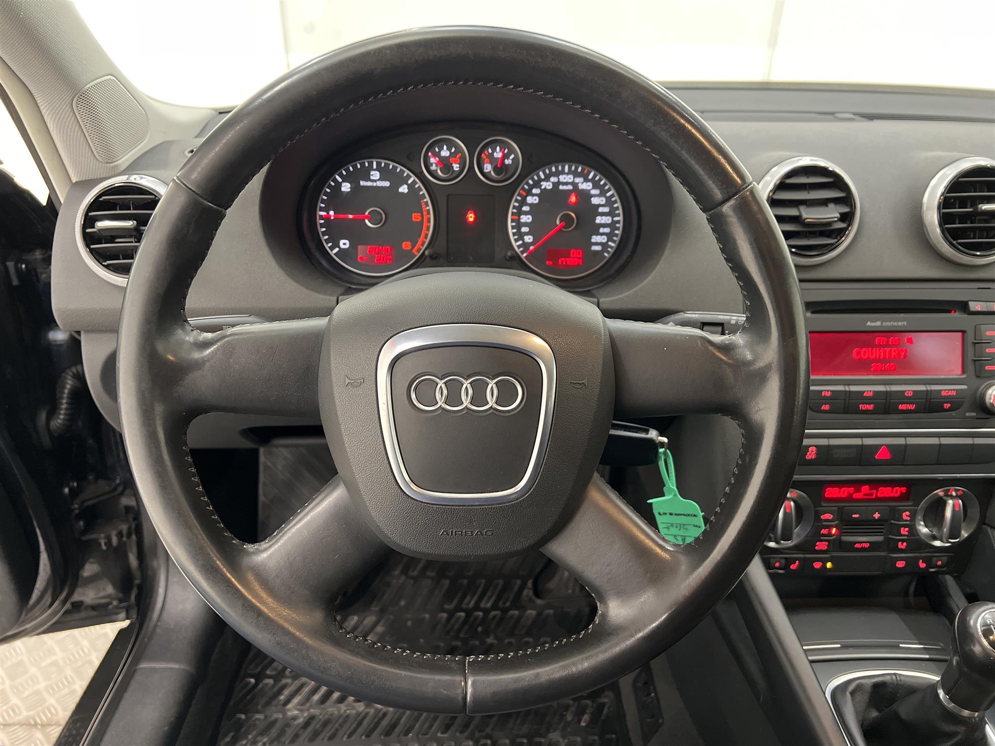 Audi A3 1.6 TDI 105hk Comfort Välservad 0,41l/mil Låg Skatt