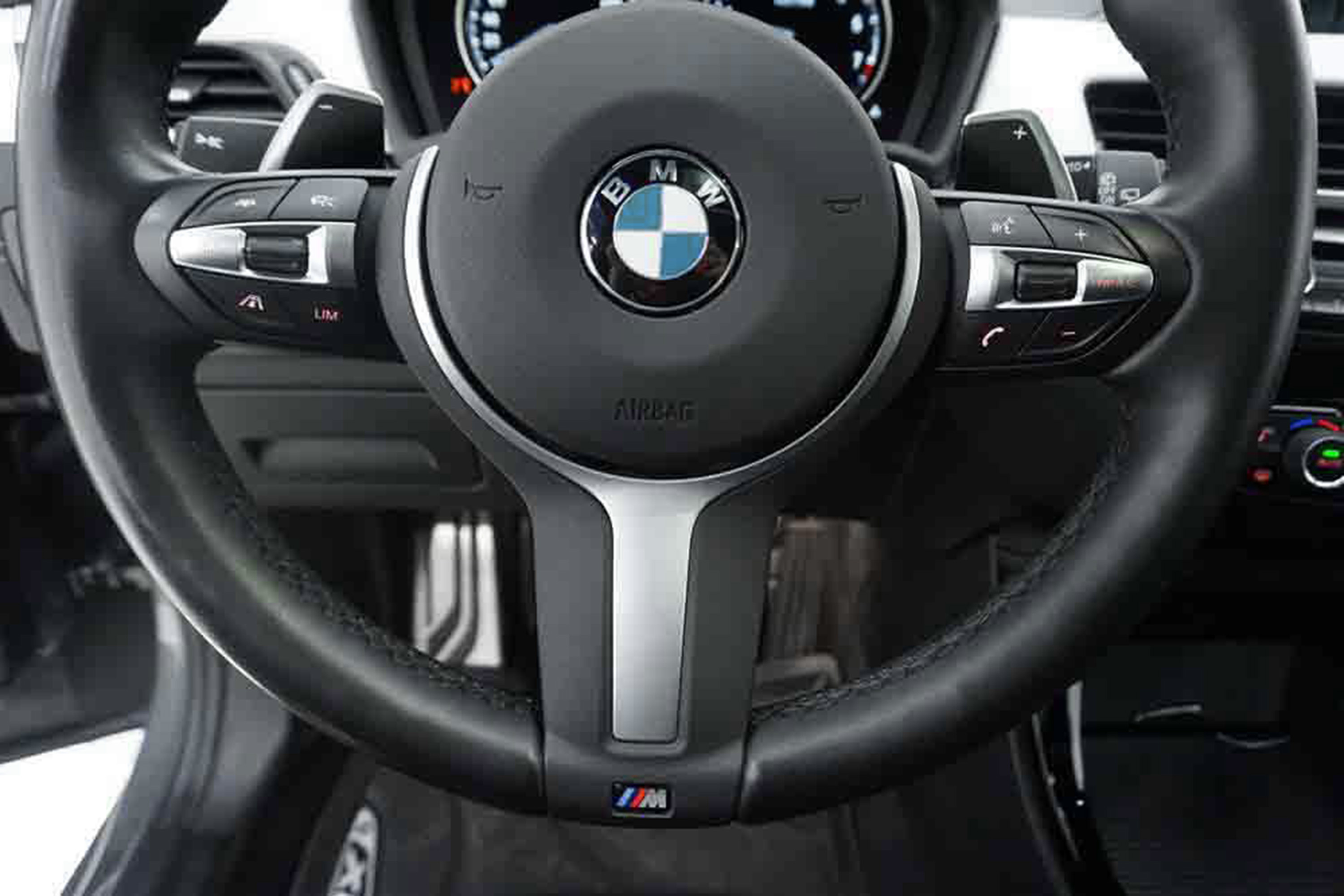 BMW X2 M35i xDrive  M-Sport Innovation Pano H/K Navi Skinn