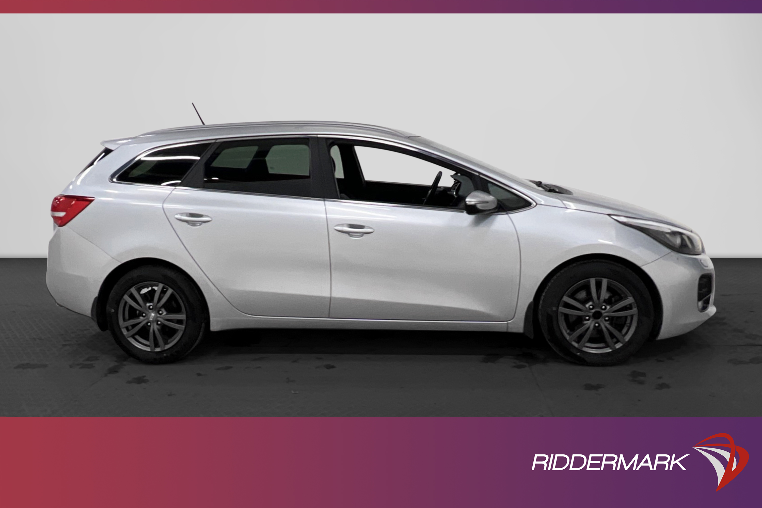 Kia Ceed SW 1.6 CRDi GT-Line B-kamera Navi Nyservad 136hk