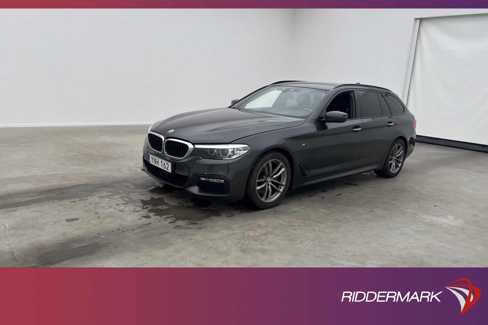 BMW 520 d Touring 190hk M Sport HiFi 360° Drag 4,95% Ränta