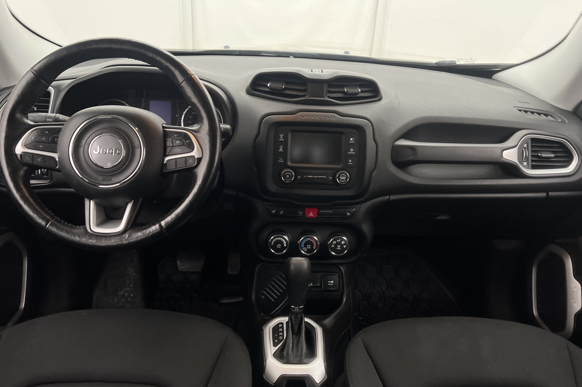 Jeep Renegade 1.4 DCT 140hk Longitude Rattvärme Dragkrok