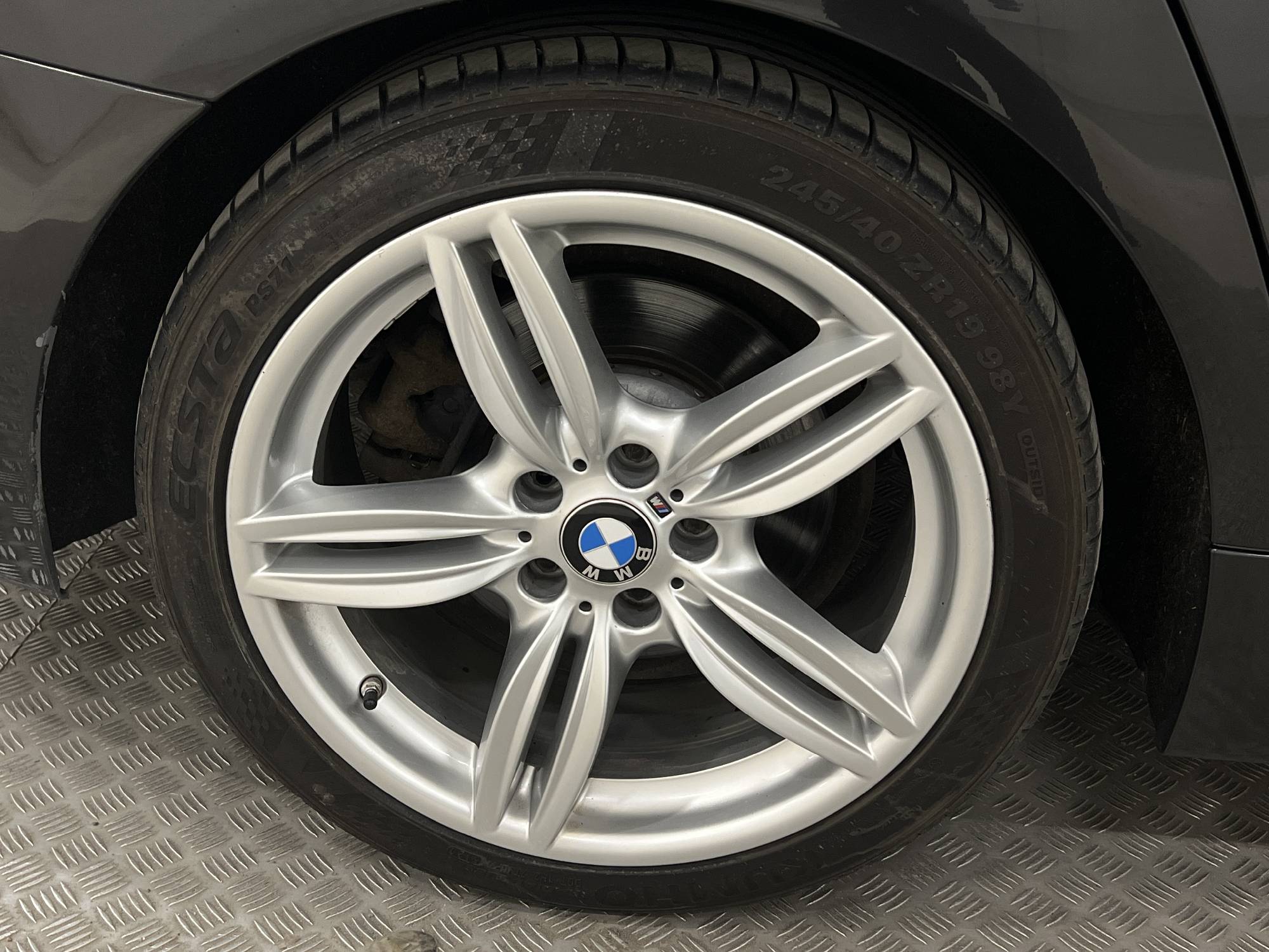 BMW 520d xDrive 190hk M Sport Pano D-Värm Navi H/K Drag