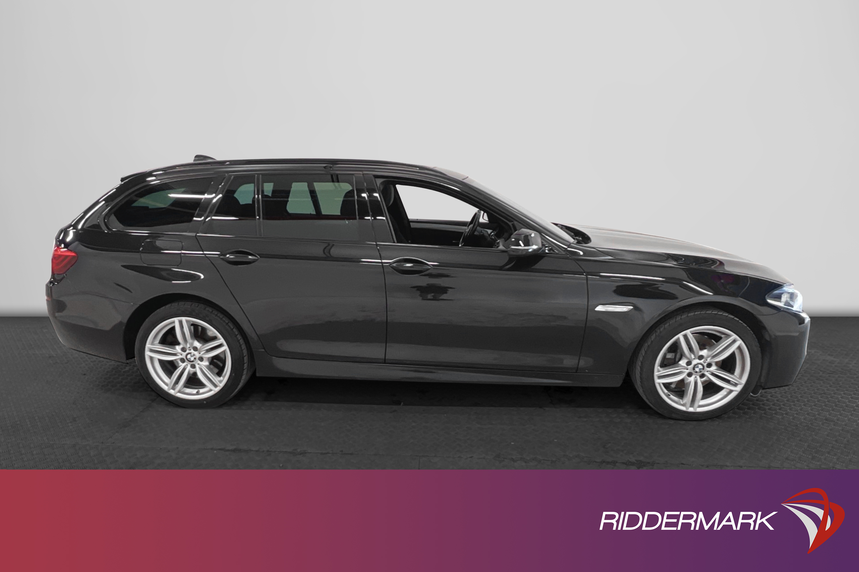 BMW 530 d xDrive M Sport Värmare Kamera Pano H/K Drag HUD