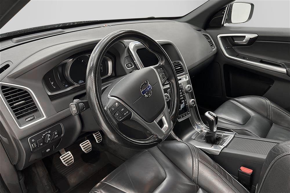 Volvo XC60 D4 190hk R-Design D-Värm VOC Skinn BLIS 0,45l/mil