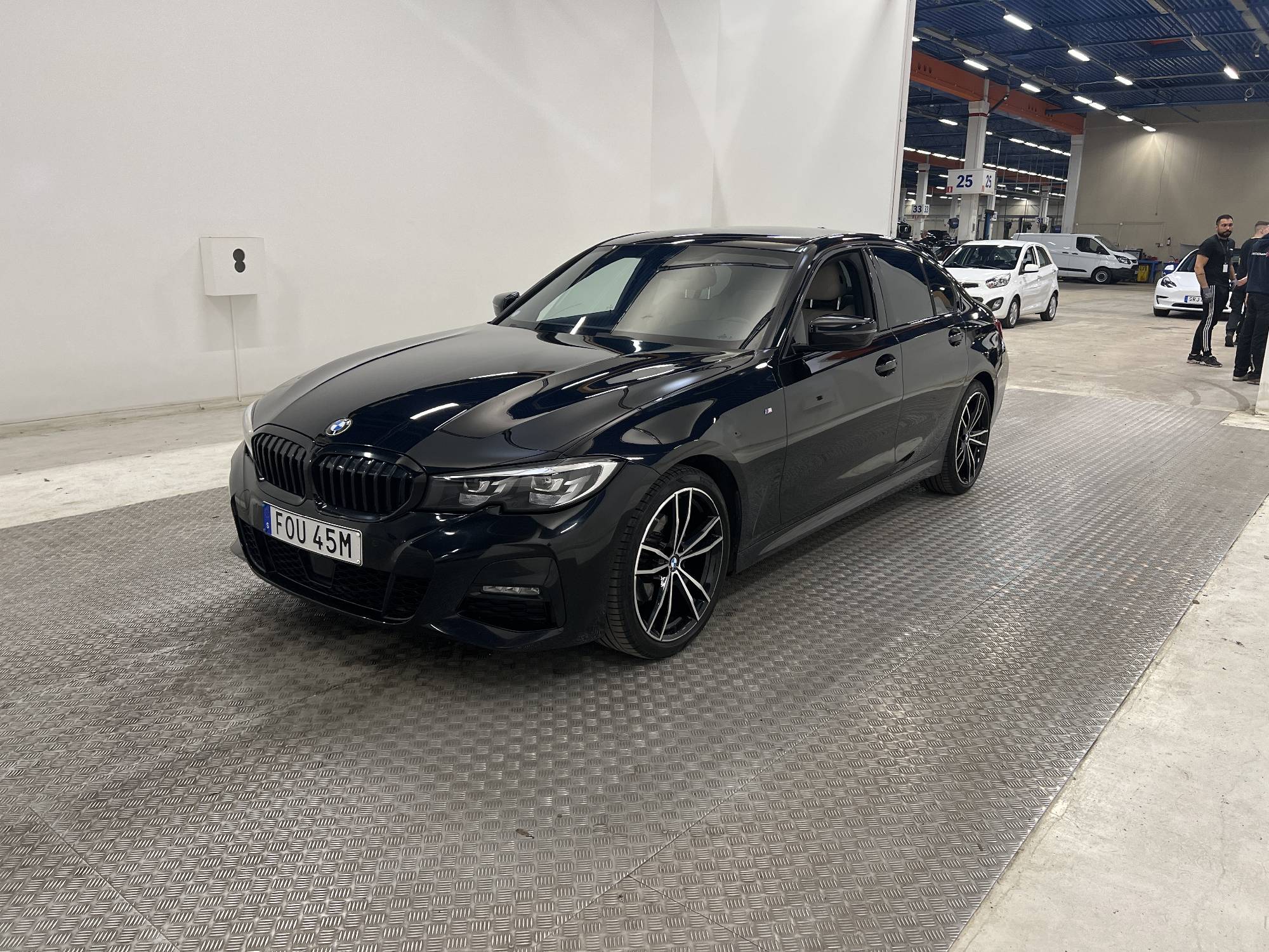 BMW 320 d xDrive 190hk  M Sport Navi Adaptiv Skinn Cockpit