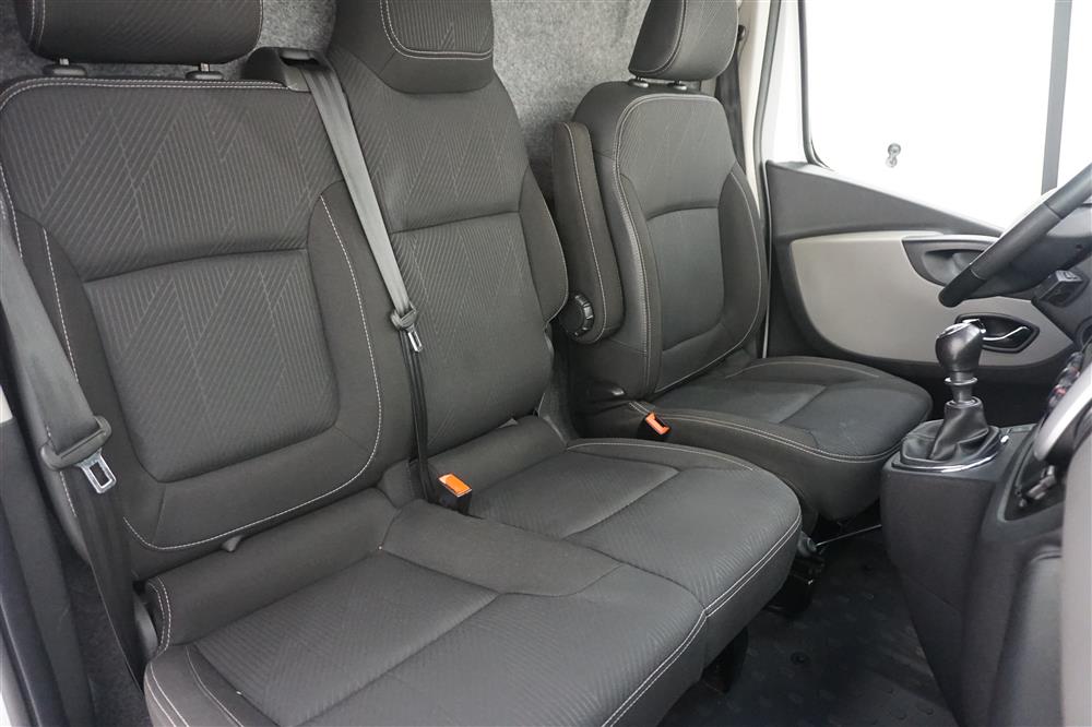 Renault Trafic 1.6 dCi L2 Värmare Moms Drag 