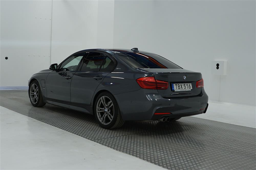 BMW 330e Sedan 252hk M Sport Skinn H/K Navi HuD Backkamera