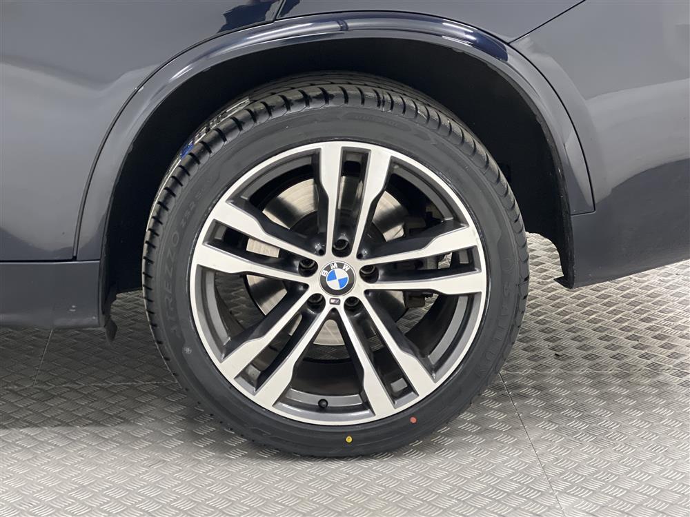 BMW X5 M50d 381hk M-Sport D-värm Panorama Navi Drag