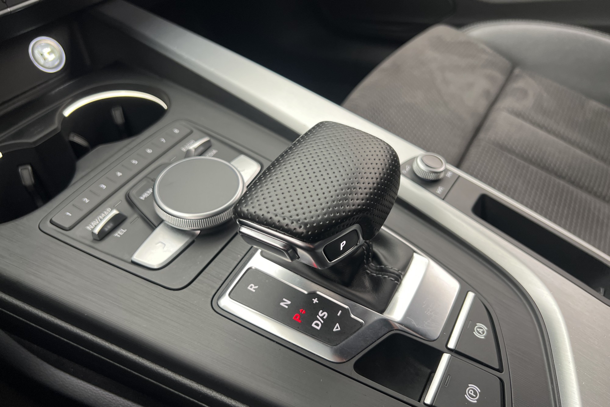Audi A5 Coupé 2.0 TDI 190hk S-Line RS-front Cockpit Kamera 