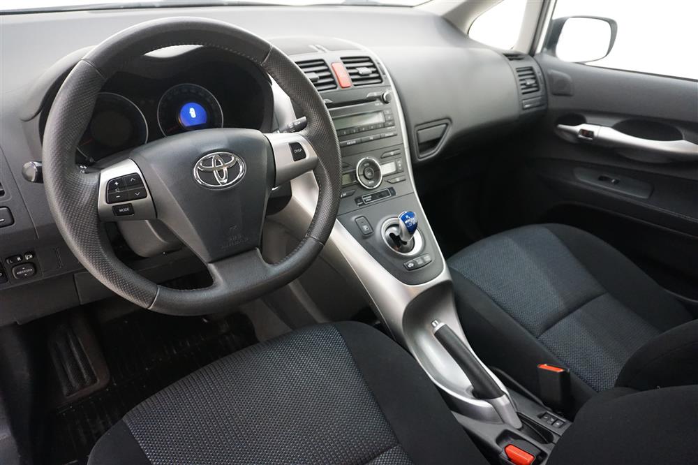Toyota Auris 1.8 HSD 5dr (99hk)
