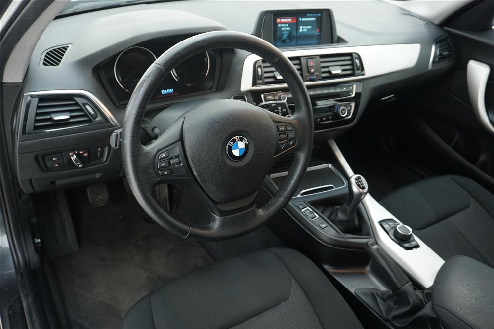 BMW 118 i Advantage PDC Nyservad EU6 136hk