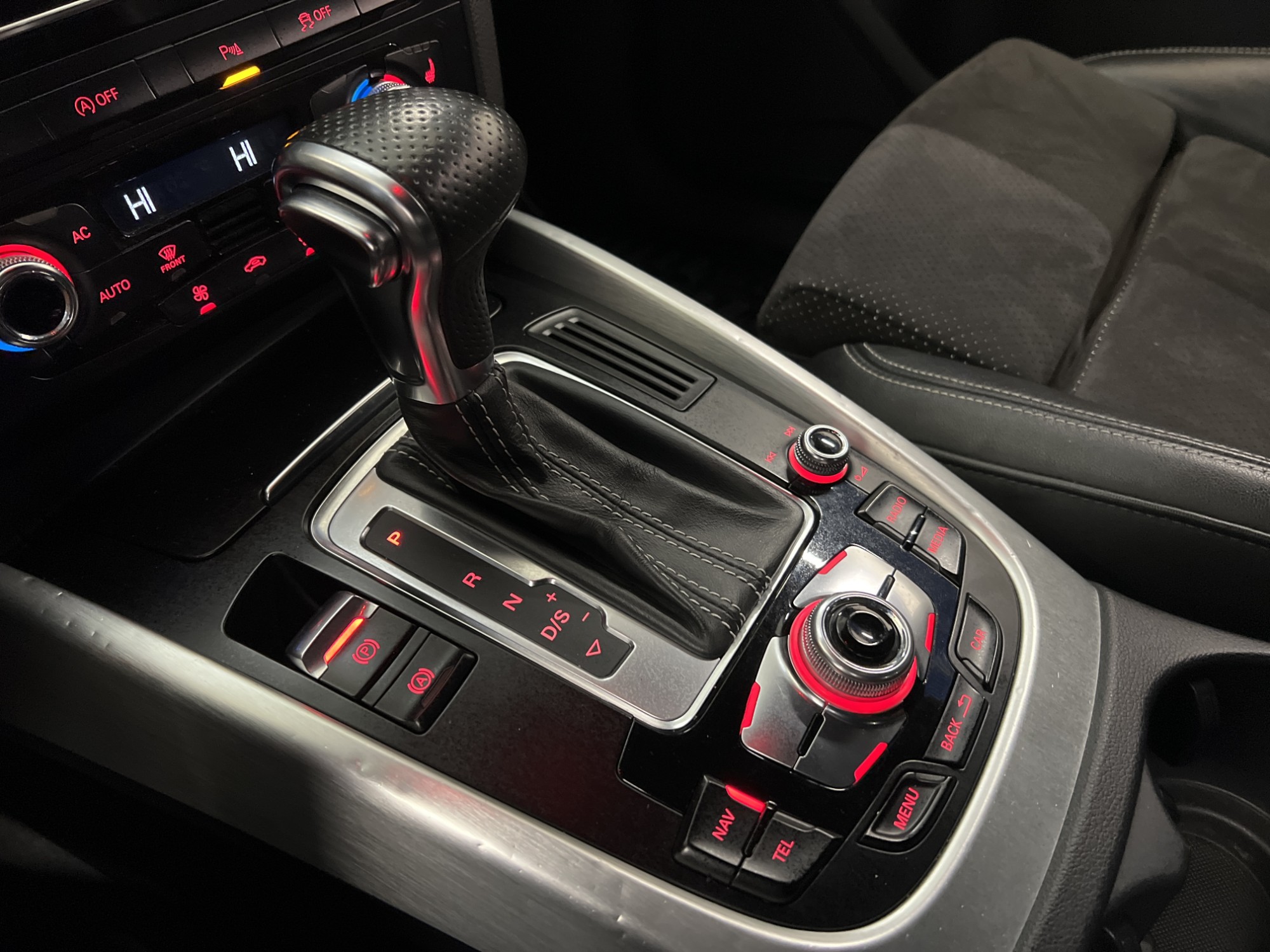 Audi Q5 2.0 TDI Quattro Full S-Line Navi Välservad 0.55l/mil