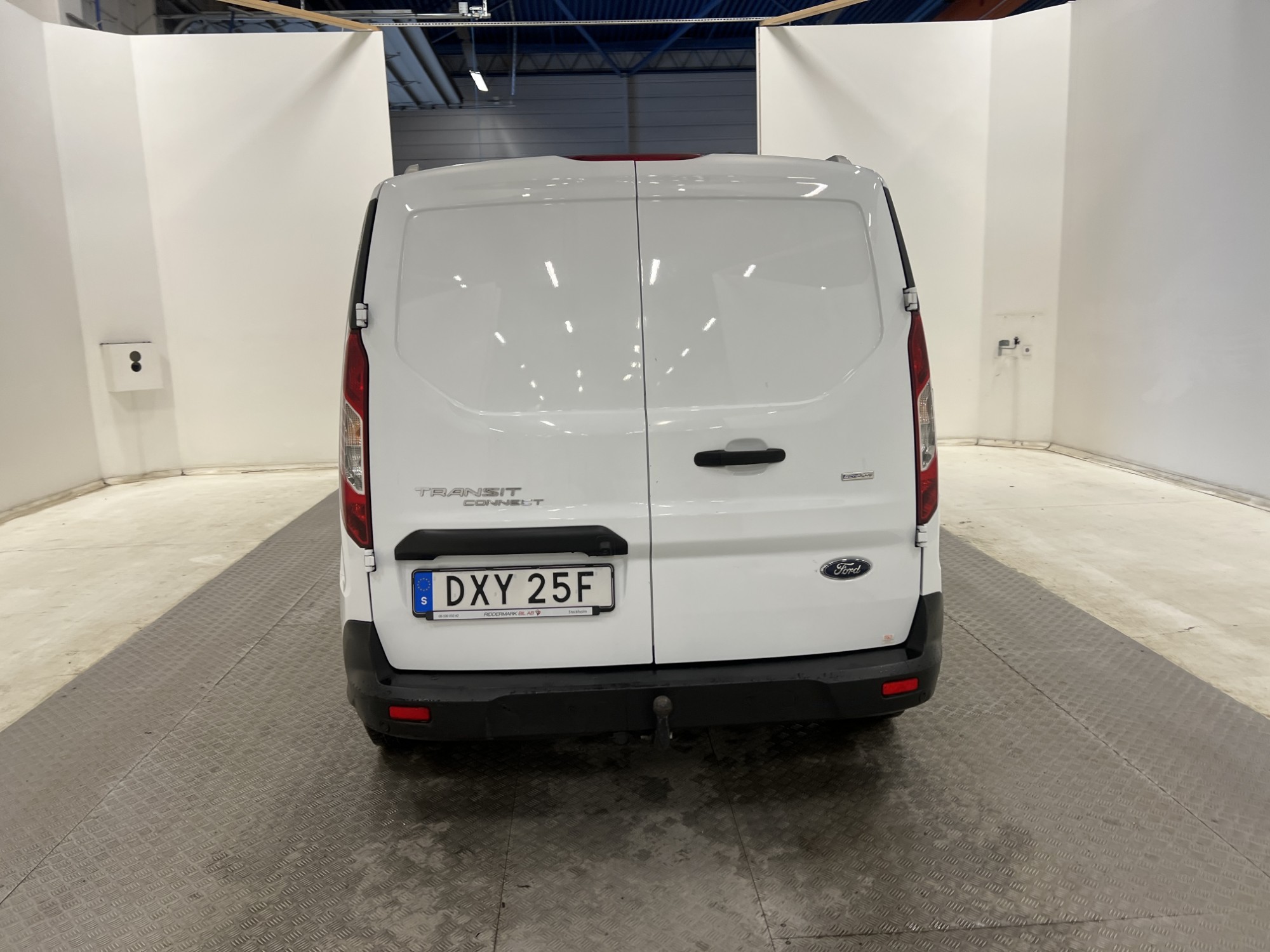 Ford Transit Connect LWB 100hk D-Värm Dragkrok B-Kamera Moms