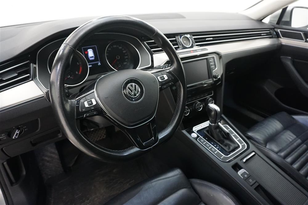 Volkswagen Passat 2.0 TDI 4M 190hk Executive Värmare Navi 