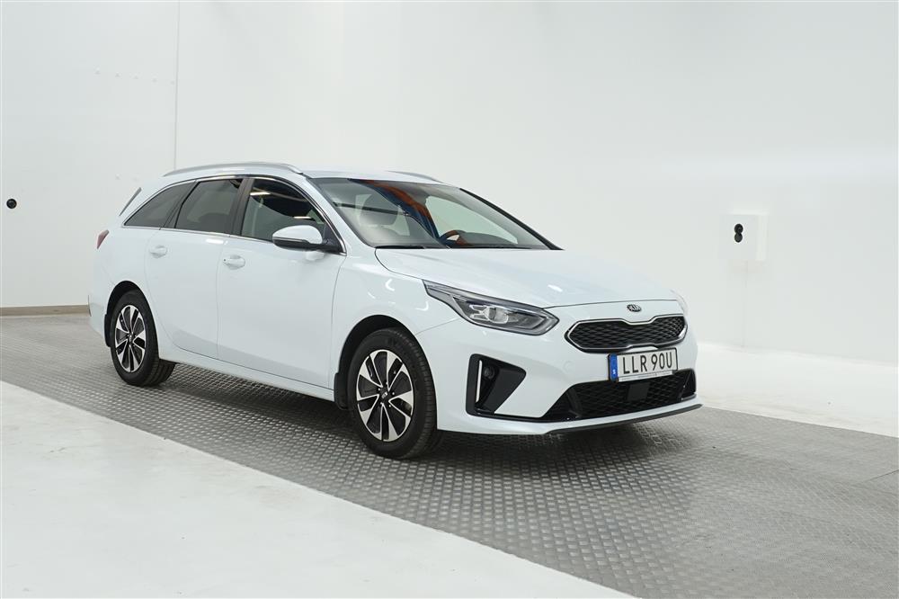 Kia Cee´d SW Plug-in Hybrid 141hk Navi Backkamera M-Värm