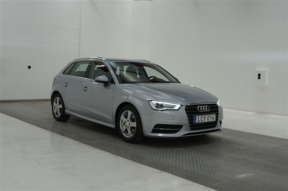 Audi A3 1.6 TDI Sportback 110hk Bluetooth PDC 0,38L/Mil