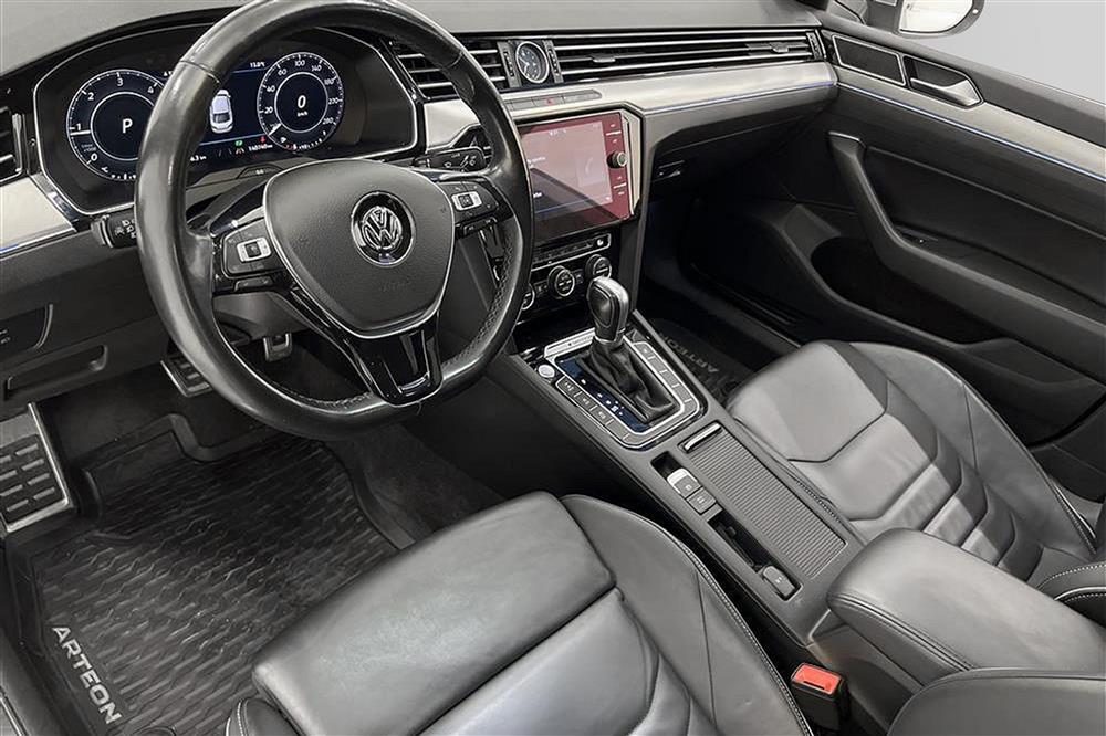 Volkswagen Arteon 240hk 4M Cockpit Värmare Skinn Pano Navi