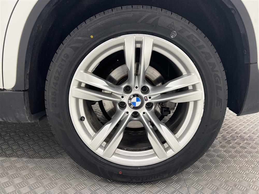 BMW X6 xDrive30d 245hk HuD B-kamera Navi Keyless 0,74/Mil