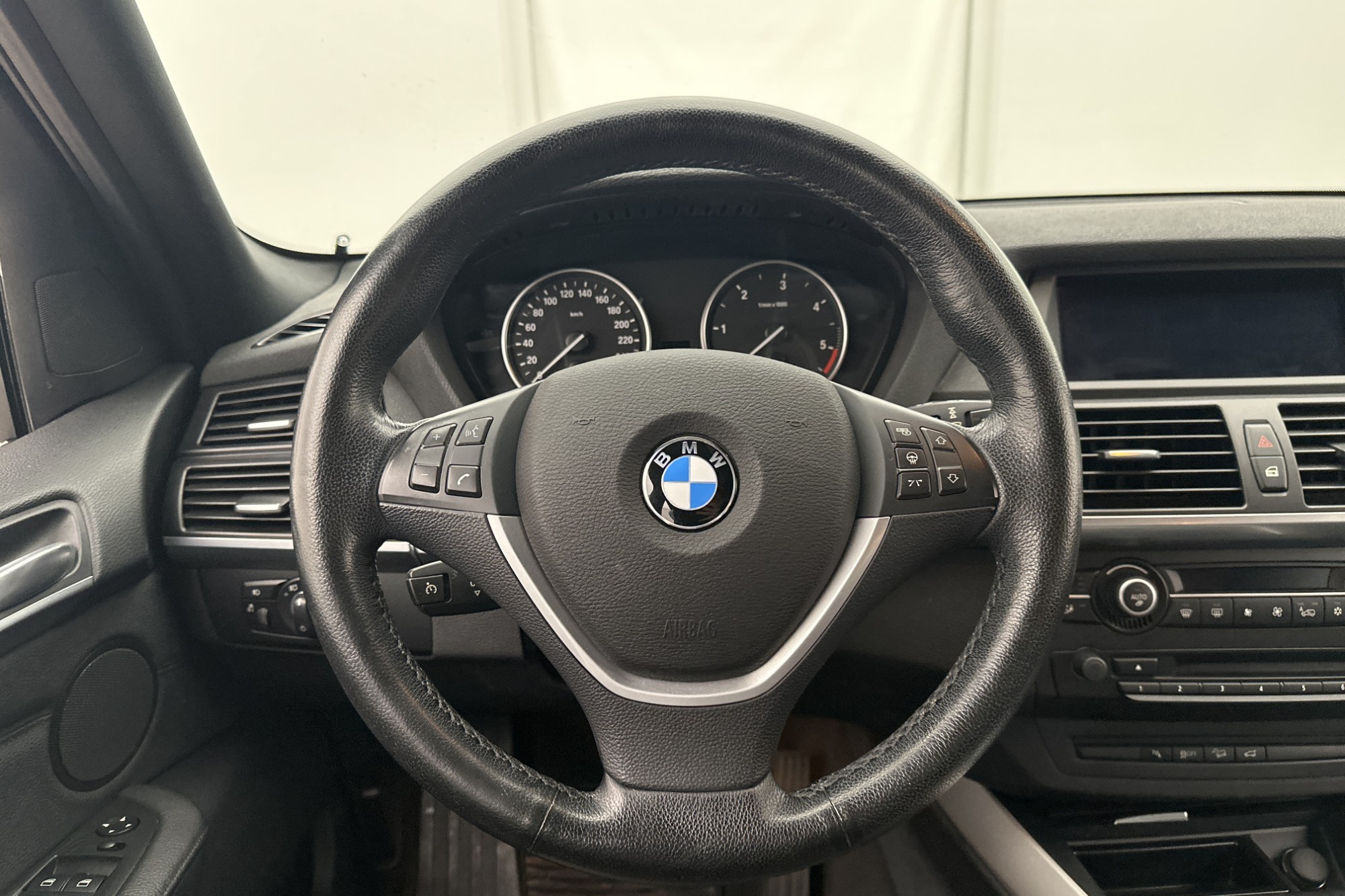 BMW X5 xDrive40d Sport line M&K-Värmare Navi Sensorer Drag