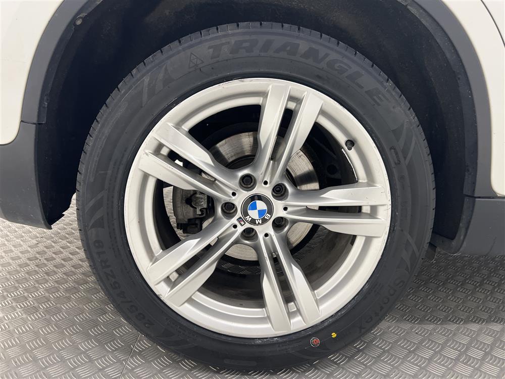 BMW X6 xDrive30d 245hk HuD B-kamera Navi Keyless 0,74/Mil