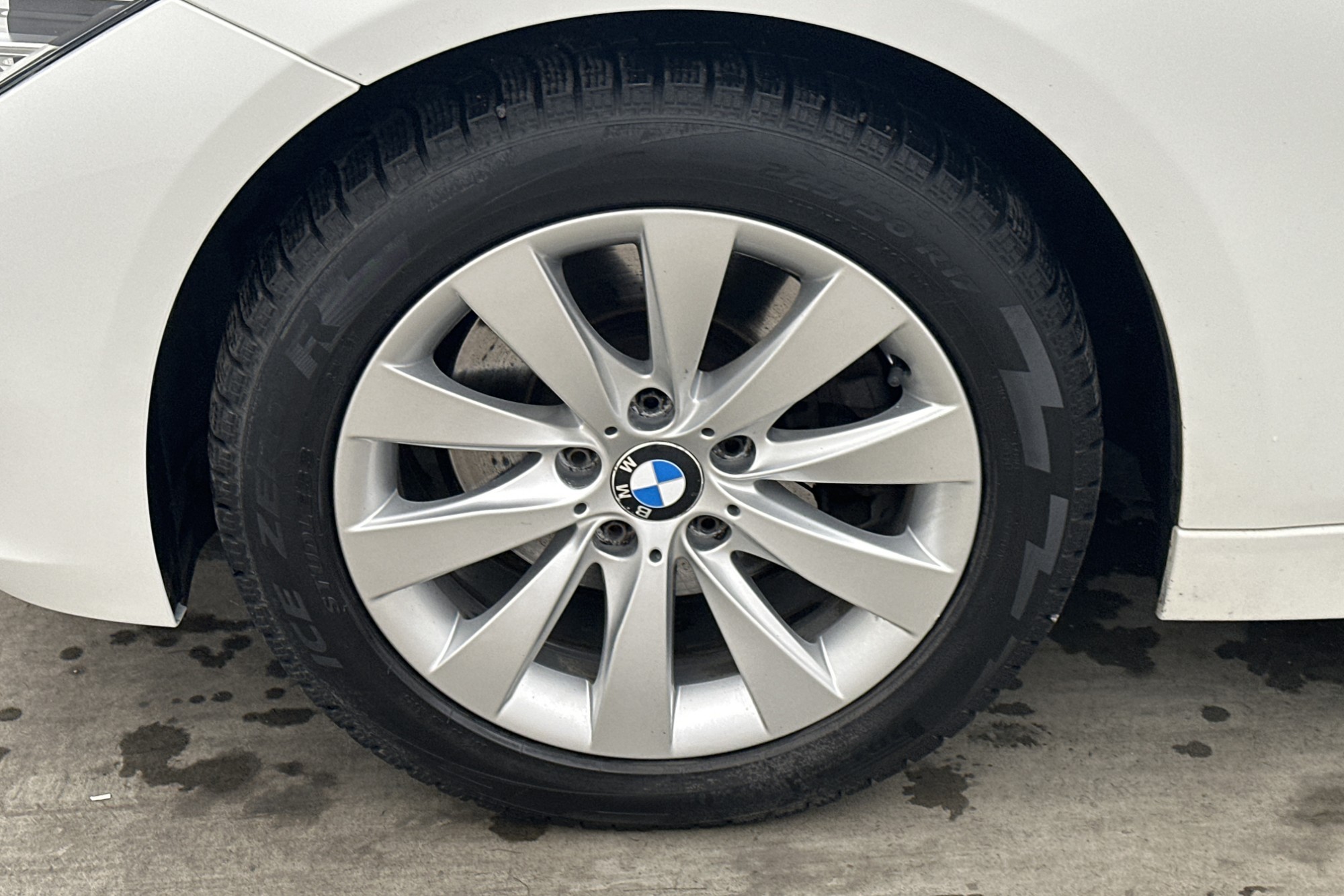 BMW 330 i Touring 252hk Sport line Sensorer Dragkrok