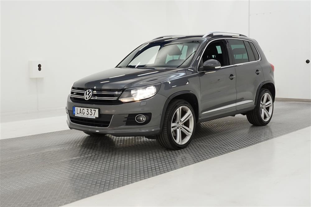 Volkswagen Tiguan TDI 4M 177hk R-line DVärmare Drag Nyservad