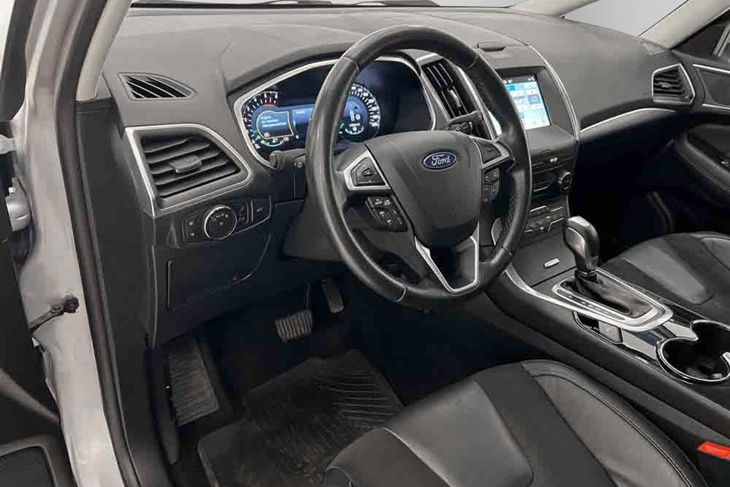 Ford S-MAX 2.0 TDCi AWD 180hk 7sits Navi Keyless Drag Euro 6