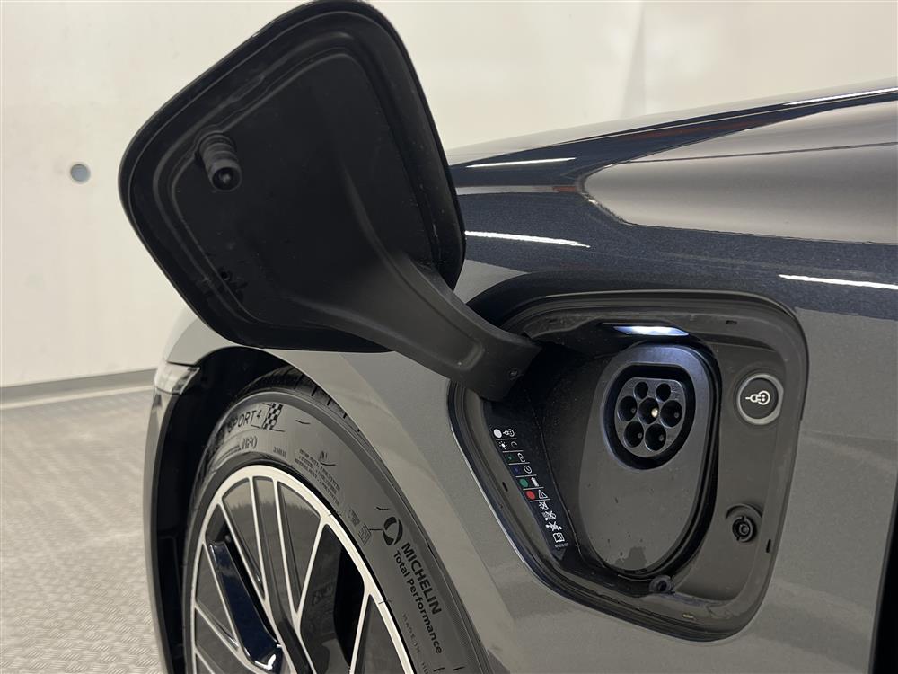 Porsche Taycan 4S Battery Performance Plus DD+ 571hk Olea