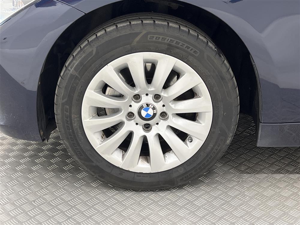 BMW 320d xDrive 184hk M&K-Värmare HiFi Skinn 0.44L/mil