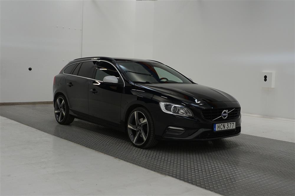 Volvo V60 D3 150hk R Design Navi Voc D-Värm PDC 0,4L/mil