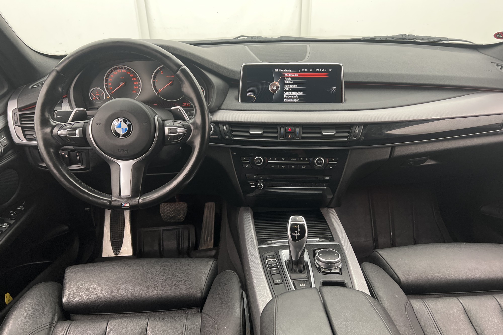 BMW X5 xDrive40d M Sport 7-sits Pano Värm Navi Komfort Drag