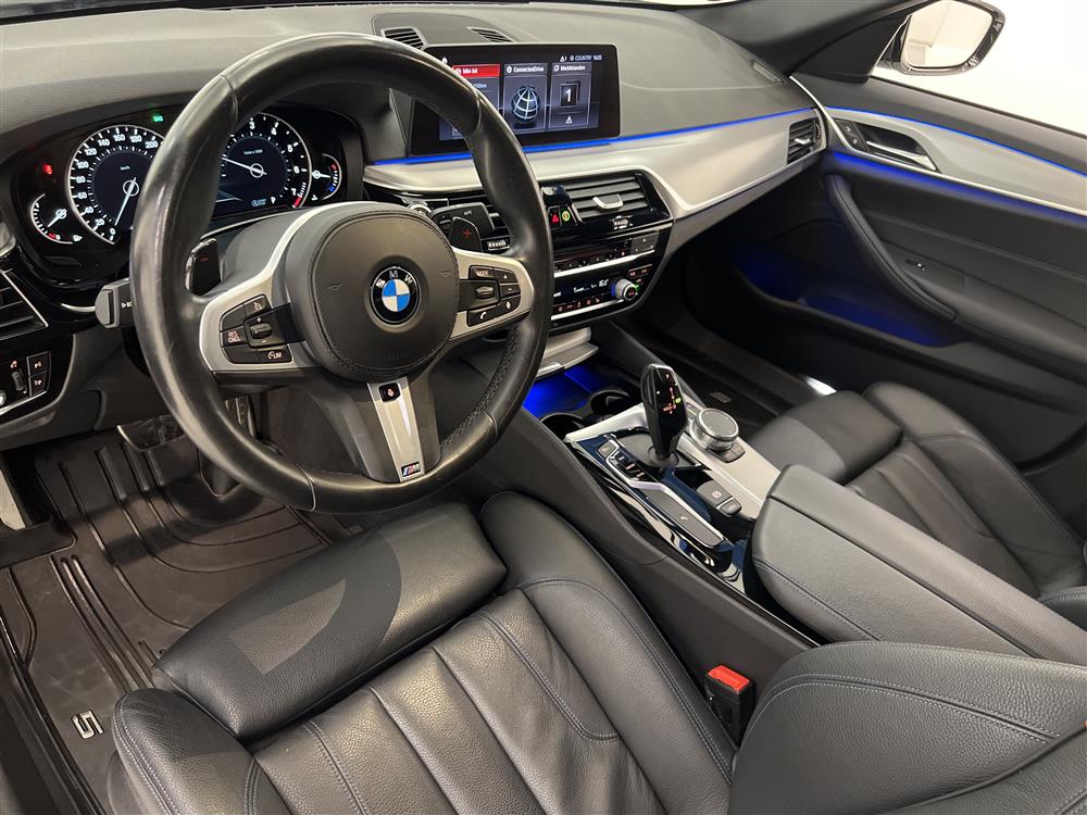 BMW 530i xDrive 252hk M-Sport M-Performance GPS Skinn Värm