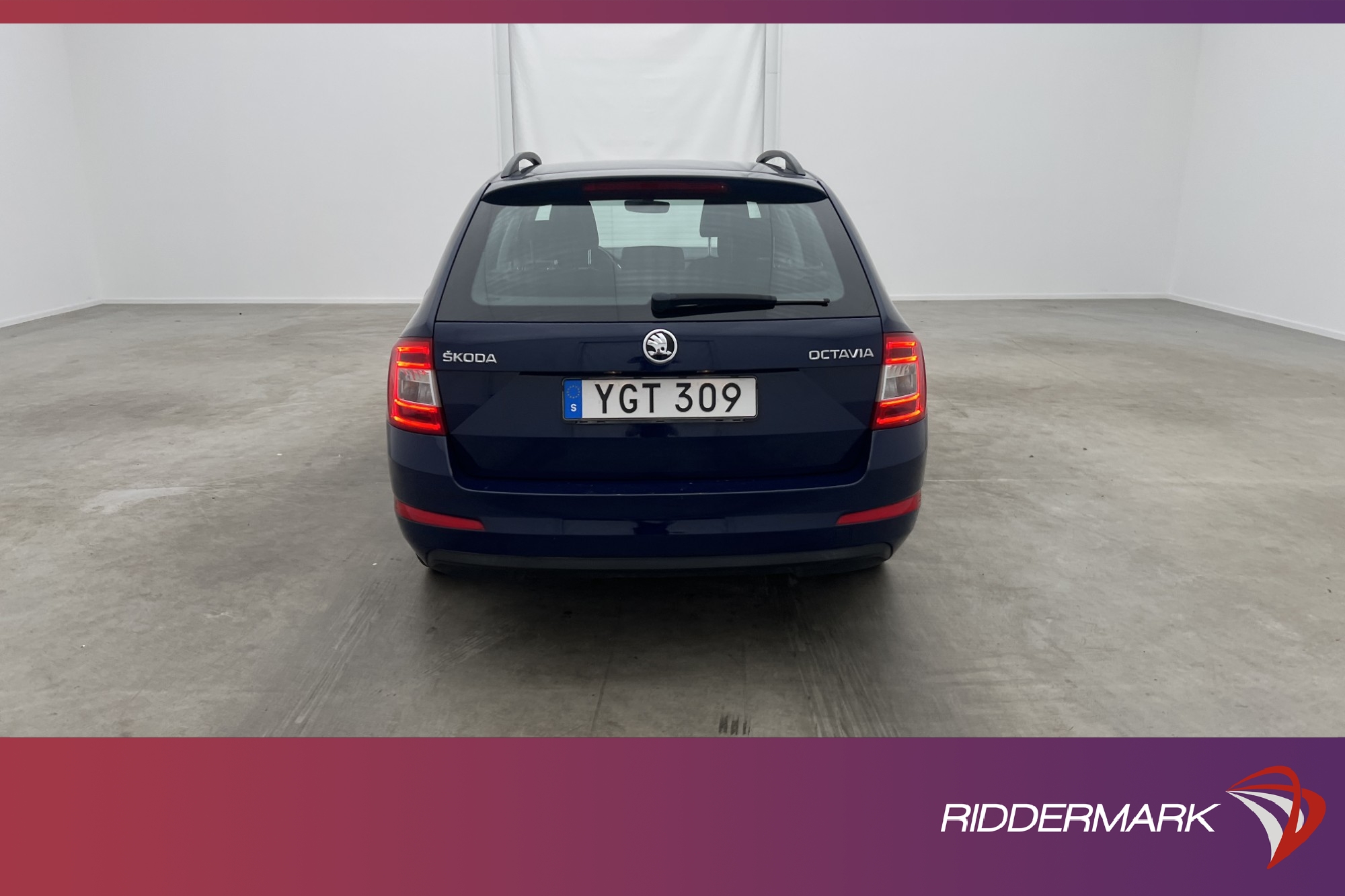 Škoda Octavia Kombi 1.0 TSI 115hk Värmare CarPlay  