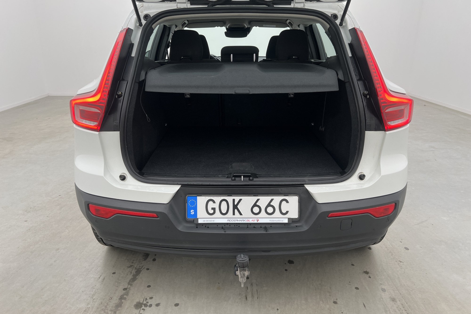 Volvo XC40 T3 163hk Business VOC Värmare Drag Navi Sensorer