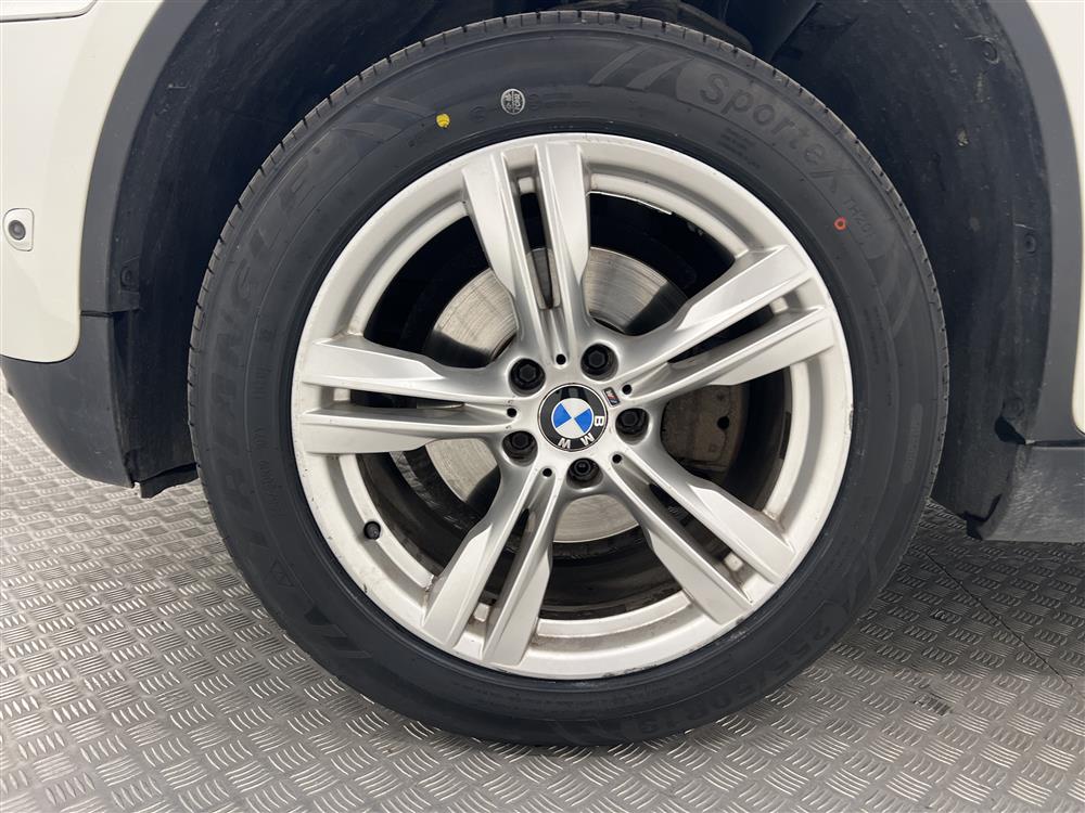 BMW X6 xDrive30d 245hk HuD B-kamera Navi Keyless 0,74/Mil