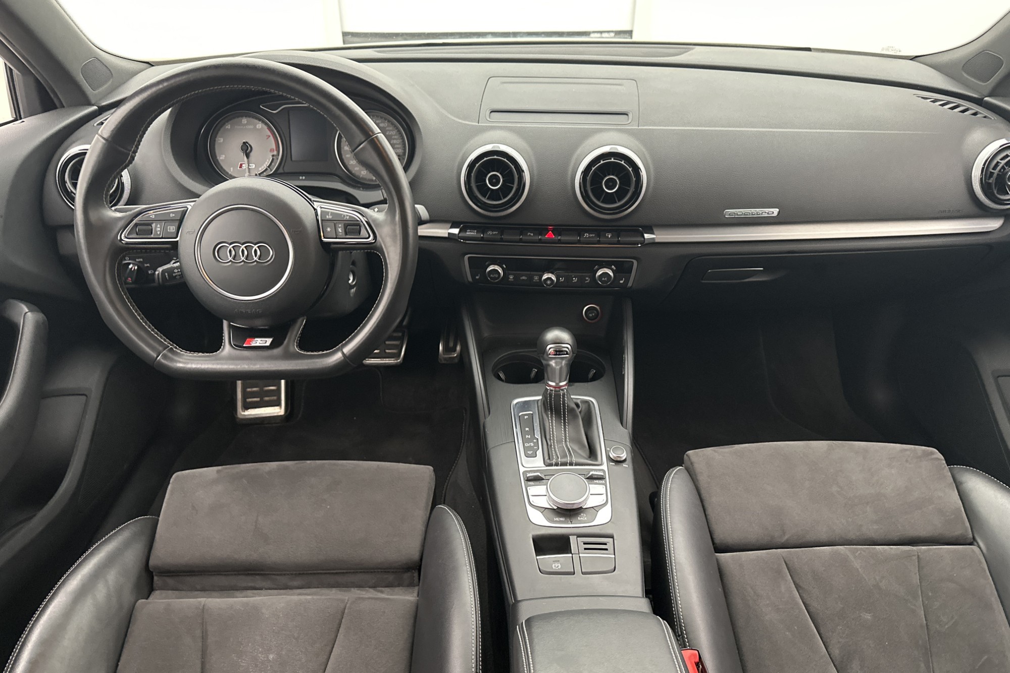 Audi S3 Sportback TFSI Q 300hk Navi Sensorer Adaptiv-fart